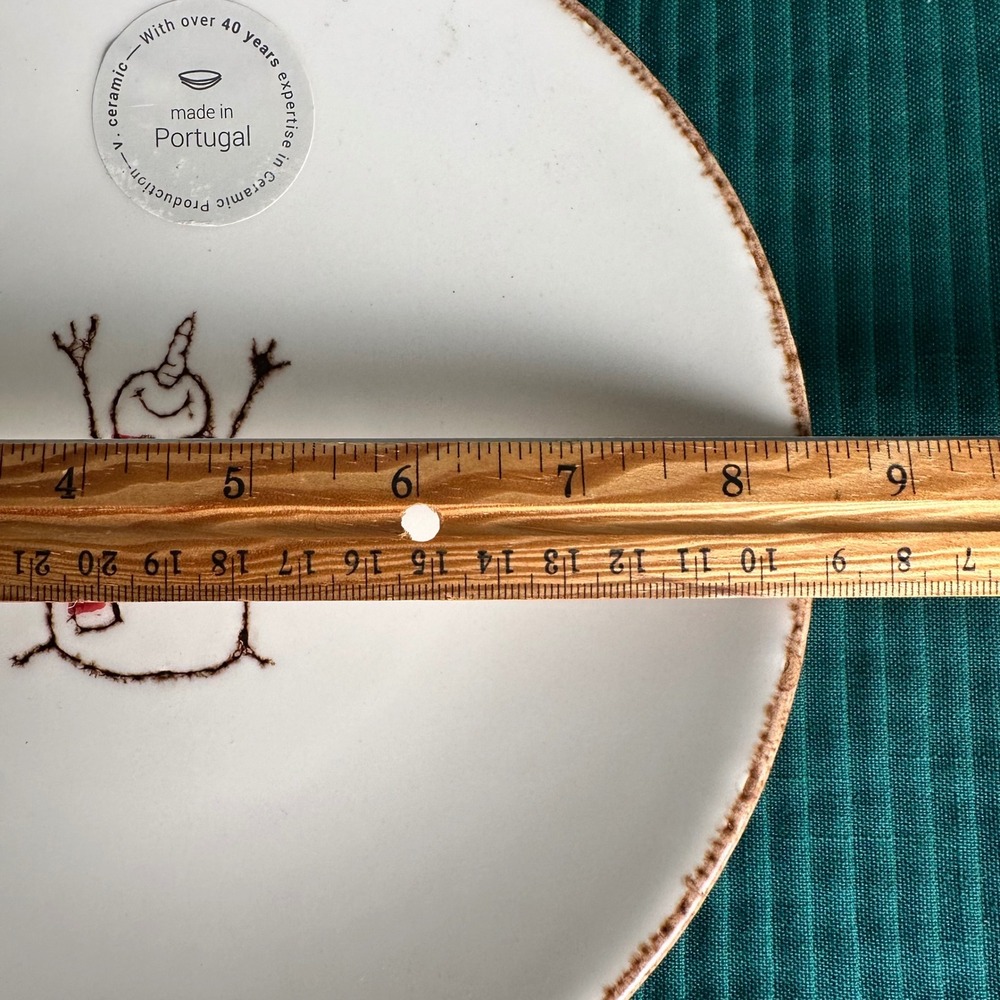 Made in Portugal Snowman Appetizer Plates Set of 2 White Red 8.25in Ceramic - Picture 8 of 8